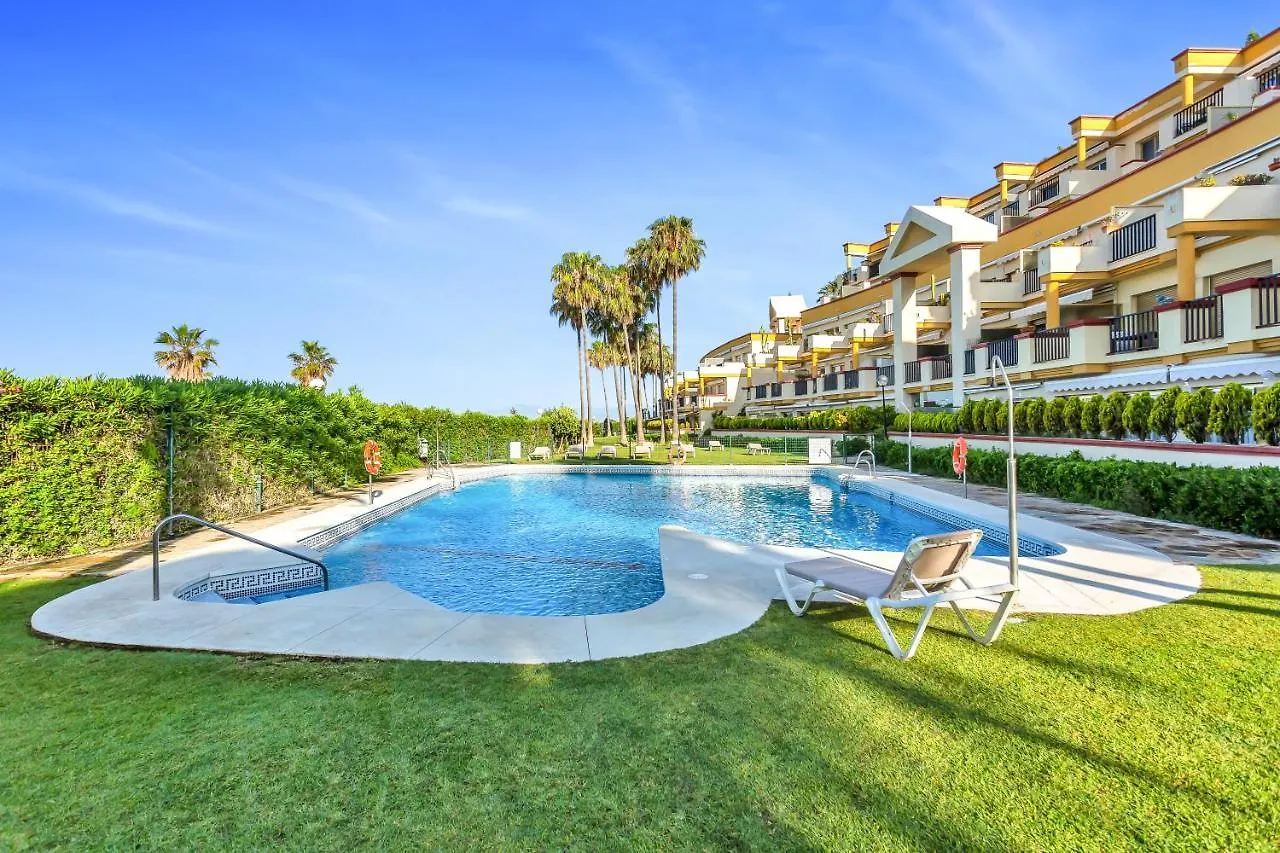 Super2Beachfront Marbella 0*,